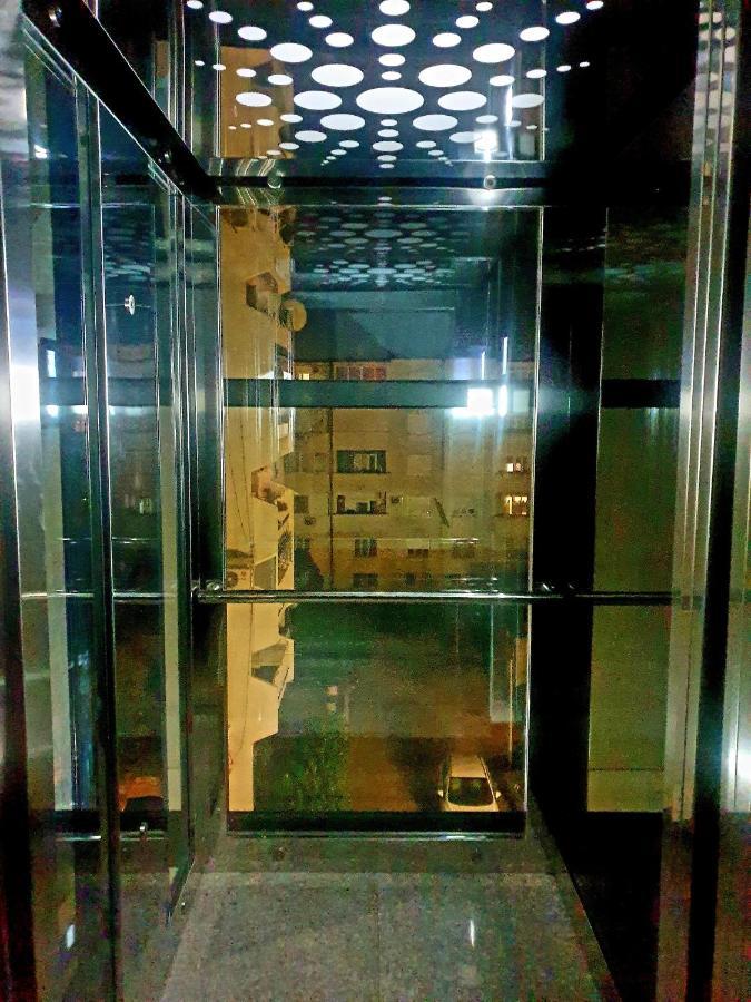 Lux Apartment - Central Place バール エクステリア 写真